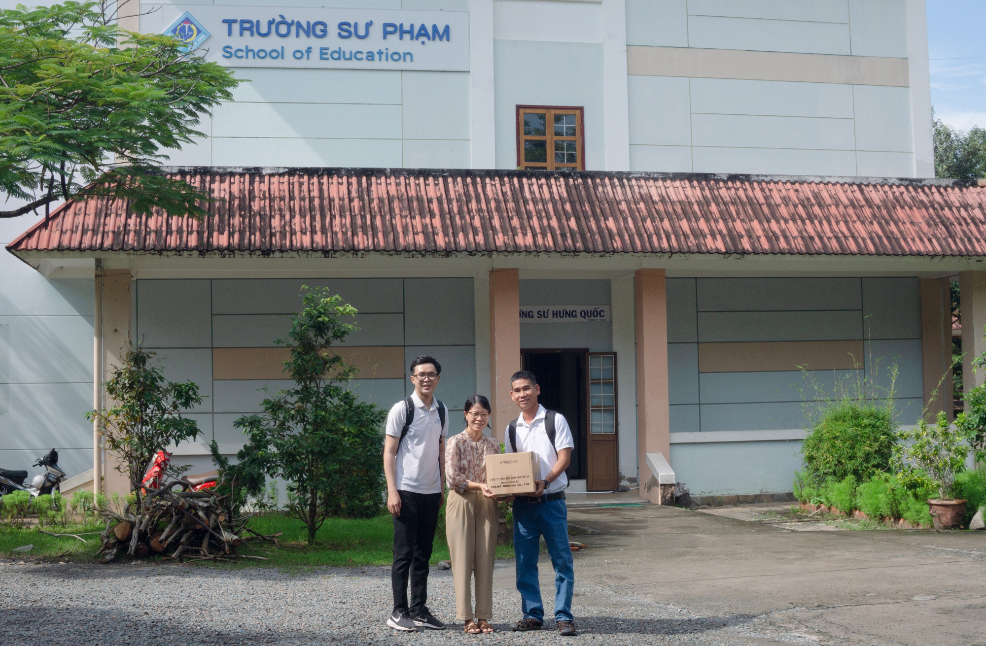 PHÙ SA GENOMICS BÀN GIAO MÁY LUÂN NHIỆT PCR P16R CHO TRƯỜNG SƯ PHẠM – ĐẠI HỌC CẦN THƠ
